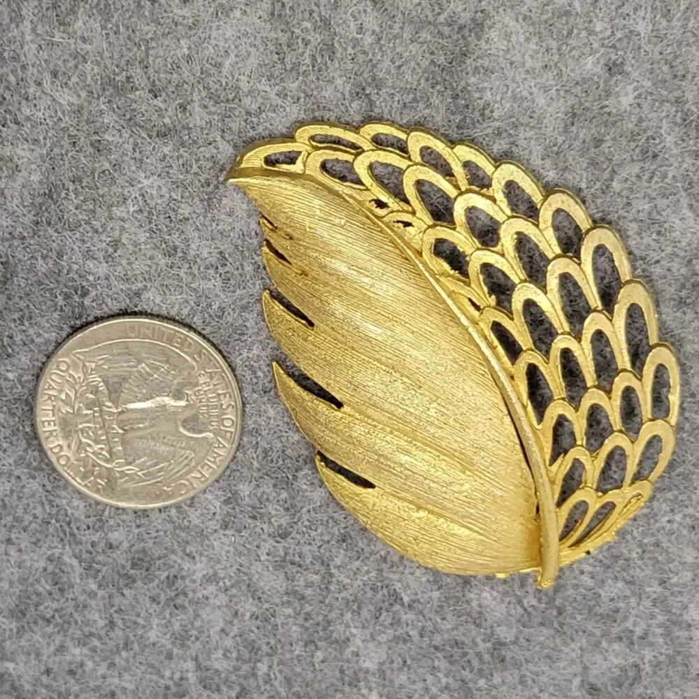 Vtg Brooch